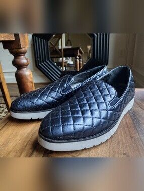 NEW Johnston And Murphy Metallic Blue Leather Quilted Loafers Size 9